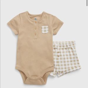 Gap Baby 100% Organic Cotton Bodysuit Shorts Outfit Set